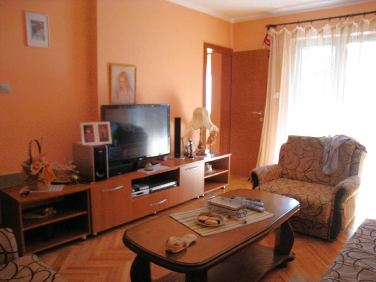 Apartment Stana Petrovac Eksteriør bilde